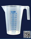 [026.04.902-un] Beaker de plástico P.P, de 2000ml con escala azul y mango (copia)