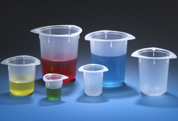 [6010-05] Beakers tri-corners diferentes volúmenes